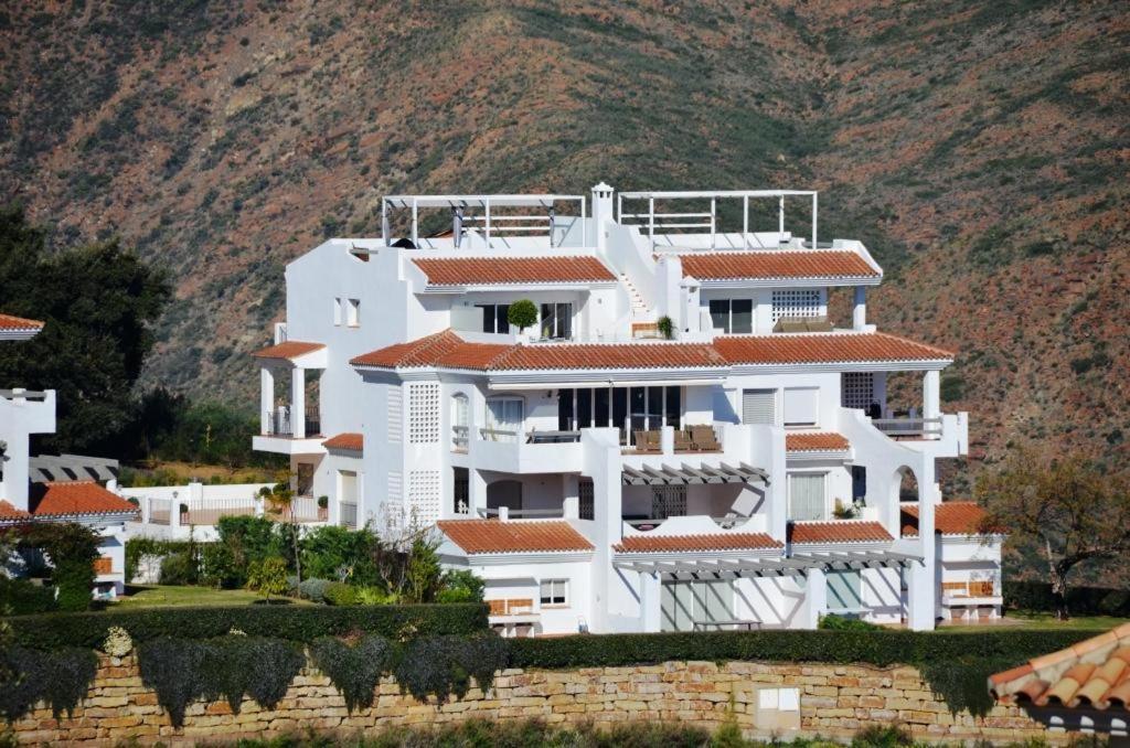 Penthouse Mit Privatem Jacuzzi In Marbella - La Mairena Appartement Ojén Buitenkant foto