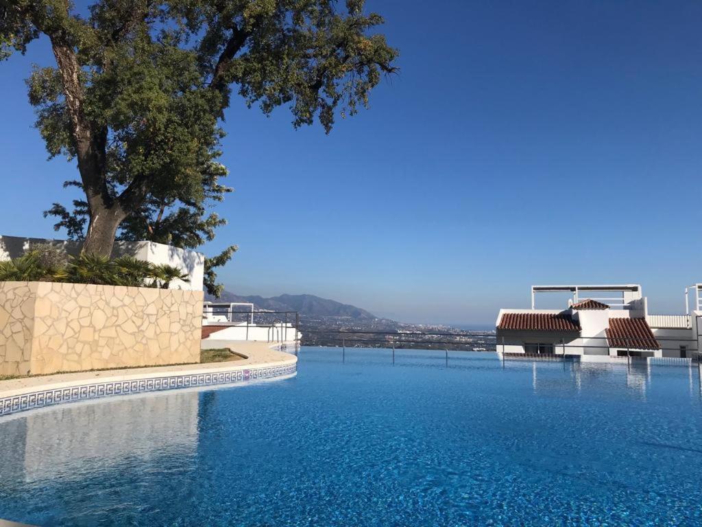Penthouse Mit Privatem Jacuzzi In Marbella - La Mairena Appartement Ojén Buitenkant foto